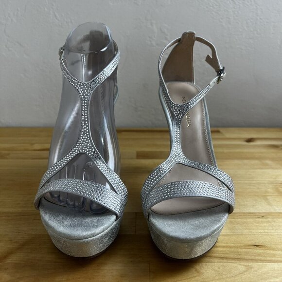 Pelle Moda Pumps Strappy Studded Stilettos Sparkly Silver Karisa Heels Size 9 - Picture 4 of 16